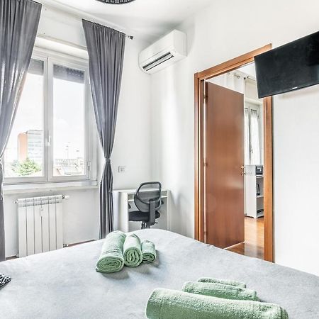 Apartamento 'Tribal House' Sansiro-Rhofiera-Duomo Milán Exterior foto