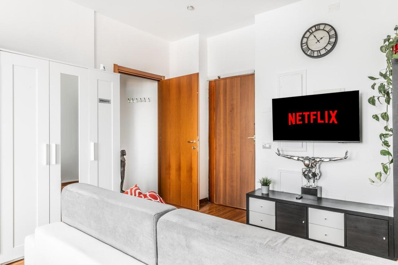 Apartamento 'Tribal House' Sansiro-Rhofiera-Duomo Milán Exterior foto
